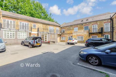 Driveway/Parking