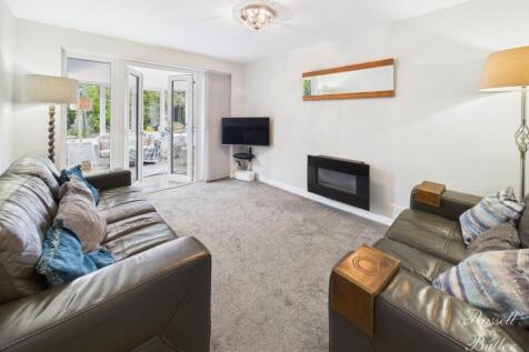 CAM01995G0-PR0354-STILL004