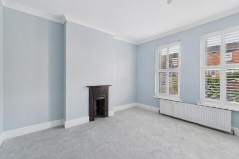 CAM03669G0-PR0040-STILL012