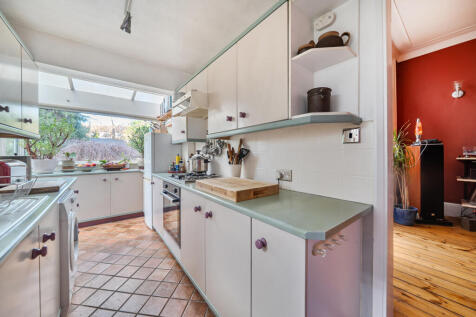 1387044-12-693983...