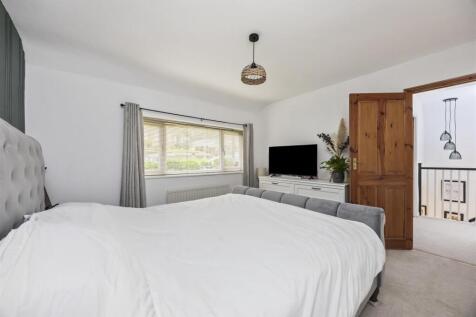 117 CARDEN HILL (20).JPG