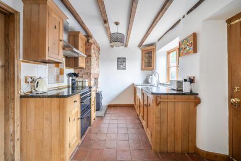 16 Helmdon Road, Wappenham (10).jpg