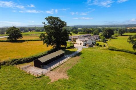Stables W/View