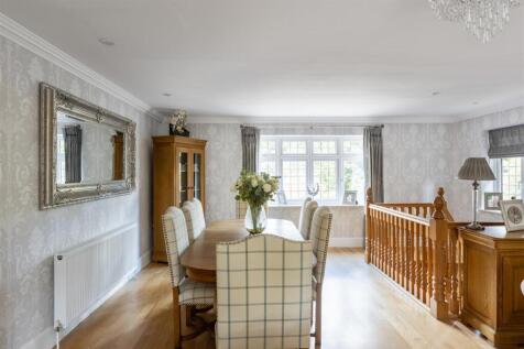 11 Pine Coombe-27.jpg