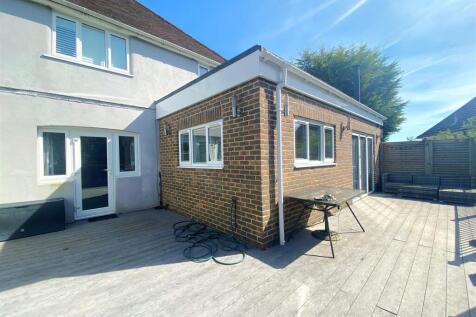 26 St Andrews Rd - Rear2.jpg