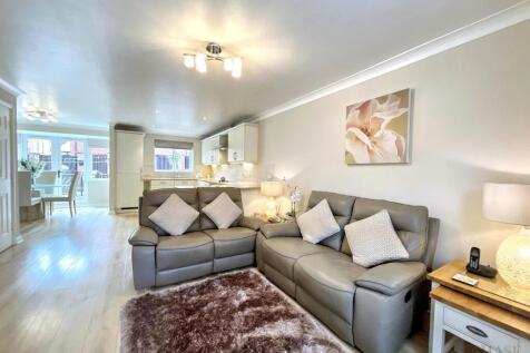 Kitchen/ Family Room