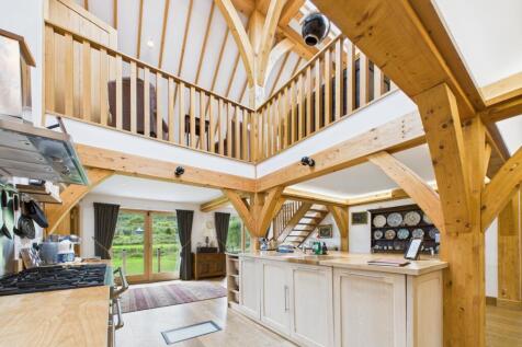 CAM03185G0-PR0119-STILL030