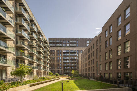 LONG LET. This superb 1 bedroom luxury apartment is set within a stylish contemporary development (with lift and porter), offering high quality fixtures and fittings and a private balcony overlooking