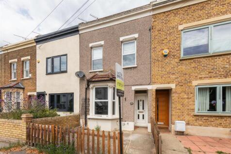 Maybank Road, E18
