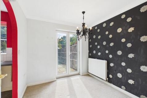 CAM03830G0-PR0222...