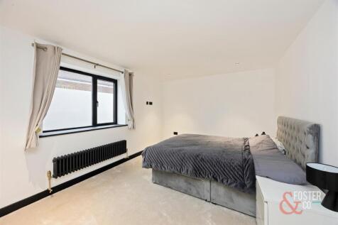 Valley Drive, 140_032.JPG