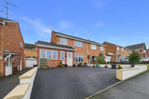 3 bedroom Semi Detached for sale