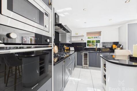 Kitchen/Dining/Famil