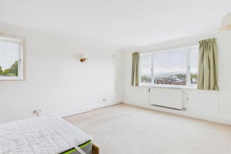 24 Crescent Mansions - 06.jpg