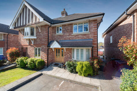Templeside Gardens-1