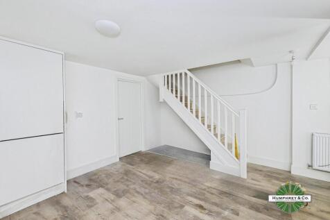 pbox-living_room-330035.jpg