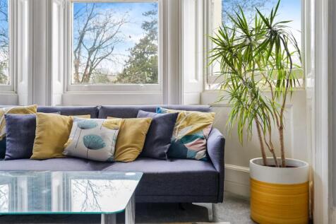 WOODCOTE HALL (10).jpg