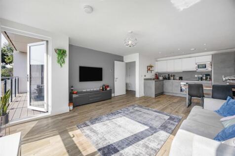 Living/dining/kitchen