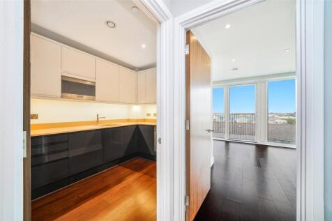 Kitchen/Reception