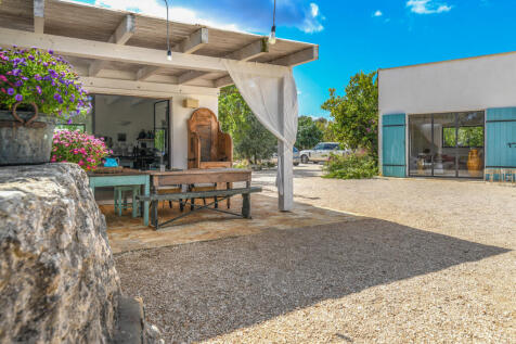 042_villa_Trullo_Natalicchio_for_Sale_ostuni_p.jpg