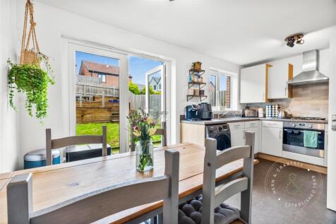 Ffordd Crabtree, St Ederyns, Cardiff (9).jpg