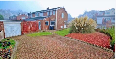 4 Bedroom House in DH1 1DF
