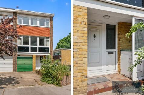 Danecourt Gardens 21 MV-17.jpg