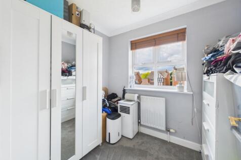 CAM04922G0-PR0034-STILL015