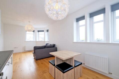 Kitchen to Lounge