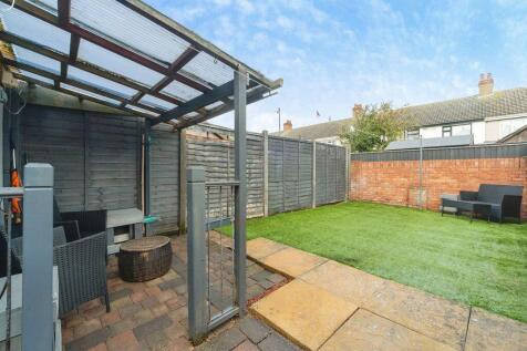 Rear garden view 2