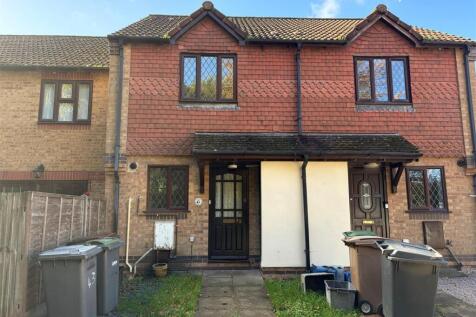 2 Bedroom Terraced in LU2 8SN