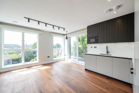 A beautifully presented new build two-bedroom, two-bathroom penthouse apartment available to rent on Maygrove Road. Finished to a high specification throughout, the property offers a bright and spacio
