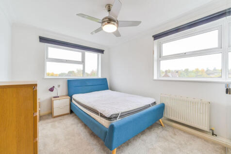1 Bedroom Flat in W5 2JD