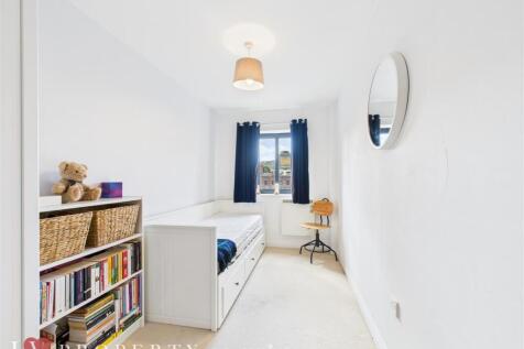 CAM05016G0-PR0106-ST