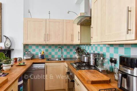 Lounge/ Kitchen/ Dining Room
