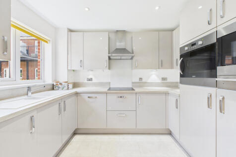 CAM02909G0-PR0473-STILL003