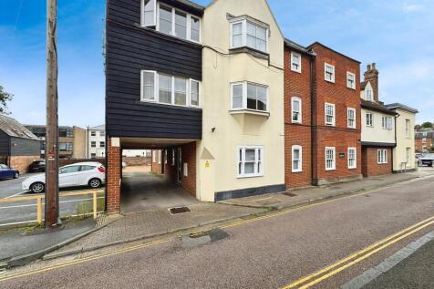 1 Bedroom Flat in CT1 2QW
