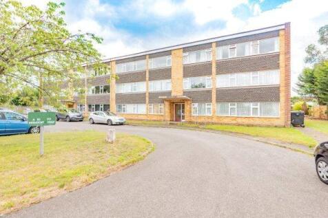 2 bed flat for sale Hunters Court, Woodley RG5