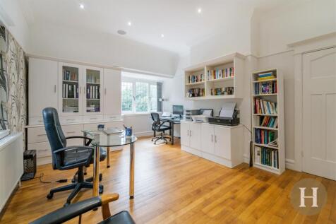7 bed, 3 bath Detached in Birmingham - Photo 20