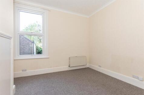 3, 11 Downsview Road-30.jpg