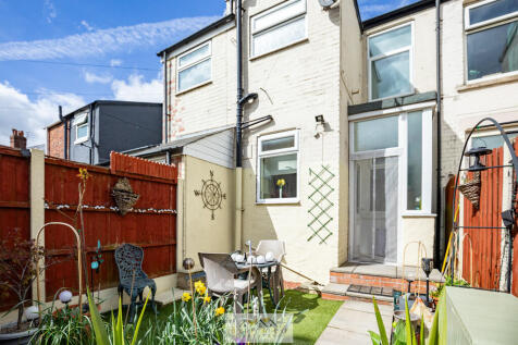 Back garden 1.3