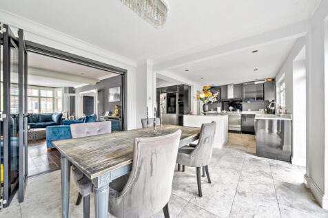 1370499-19-68f76c...