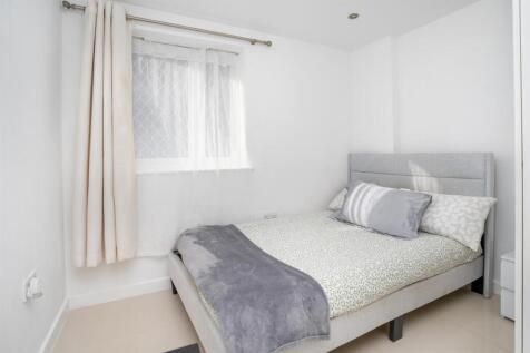 04 For Sale 3 Bedroom Flat Garden Murray Grove N1 