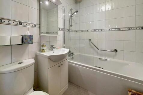 Bathroom.jpg