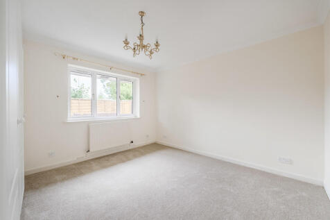 Principal Bedroom...