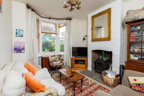 13 Gatton Road-19.jpg