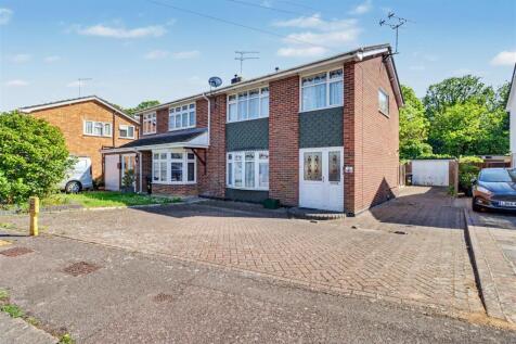 26 TOPPESFIELD AAVENUE-13.jpg