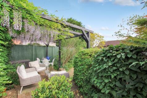 Outdoor Seating Area.JPG