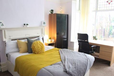 1 Bedroom House in BL1 4NE