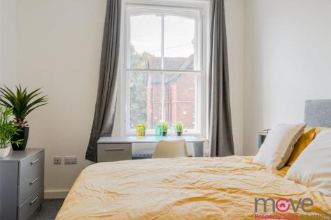 1 Bedroom House in GL1 1QZ